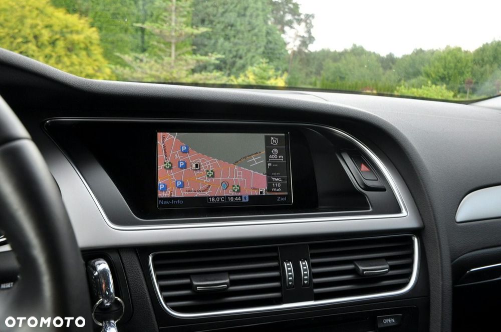 Audi A4 Avant - 30