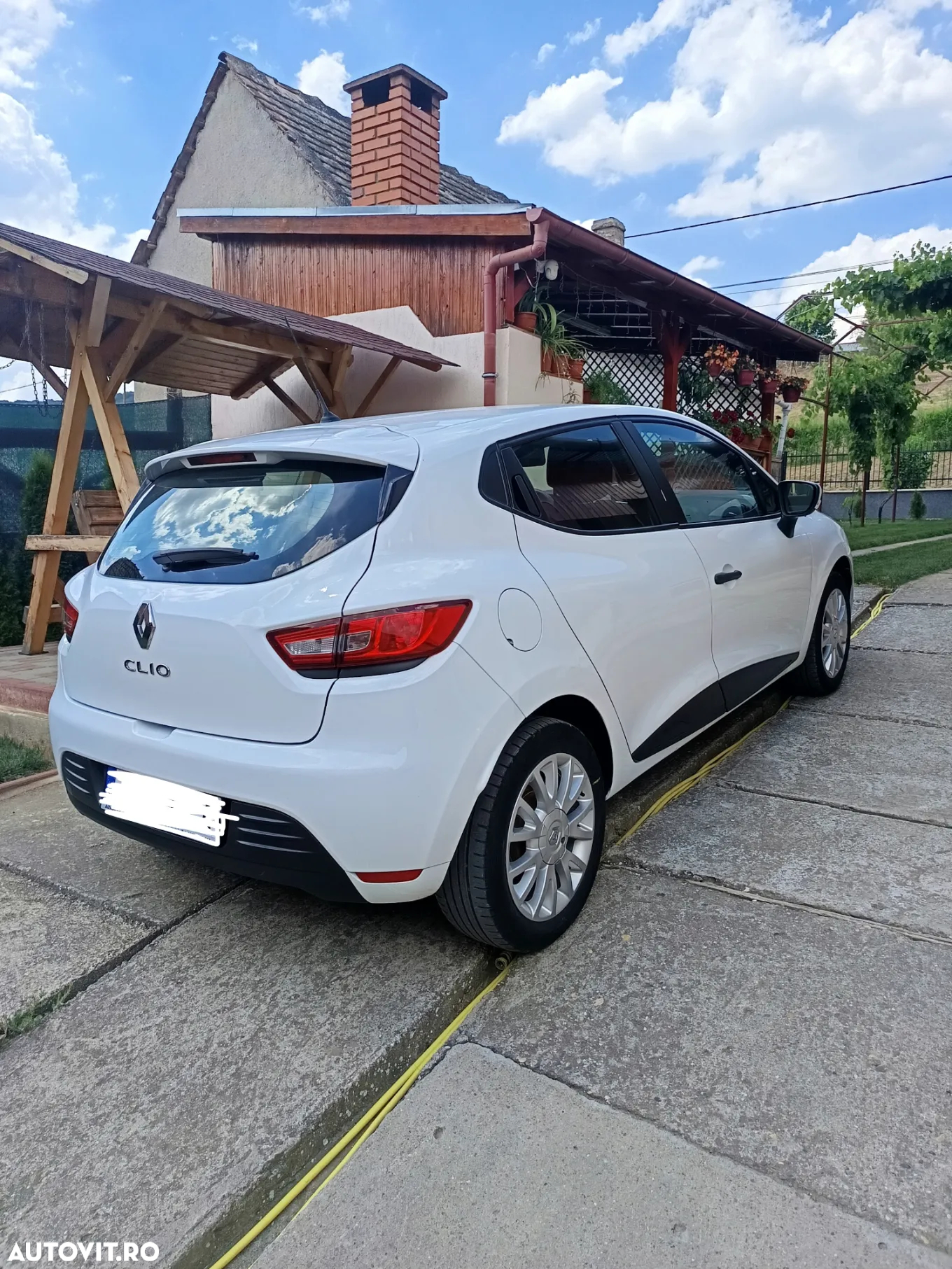Renault Clio IV TCe Life Evo - 8