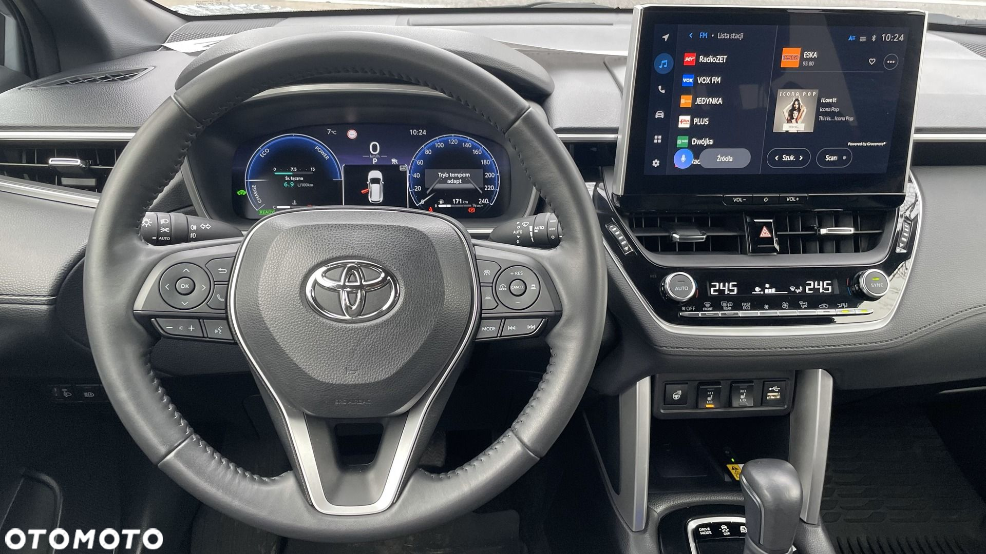 Toyota Corolla Cross - 13
