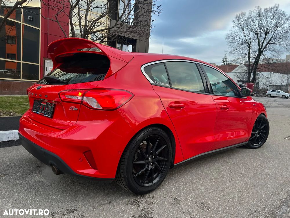 Ford Focus 1.0 EcoBoost MHEV ST-Line - 3
