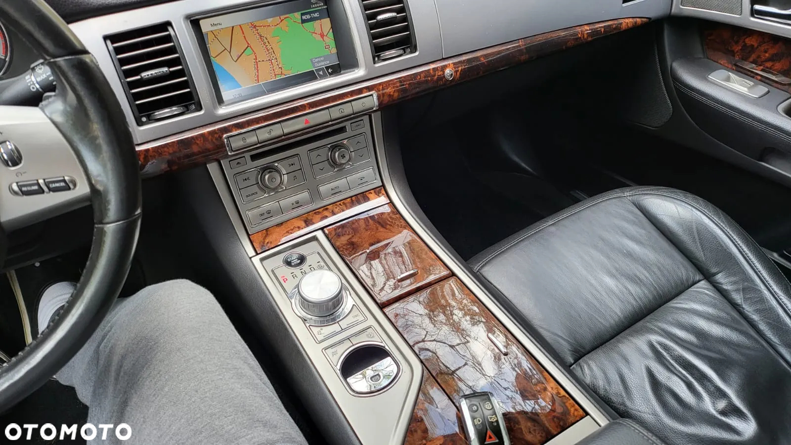 Jaguar XF 3.0 V6 D Premium Luxury - 15