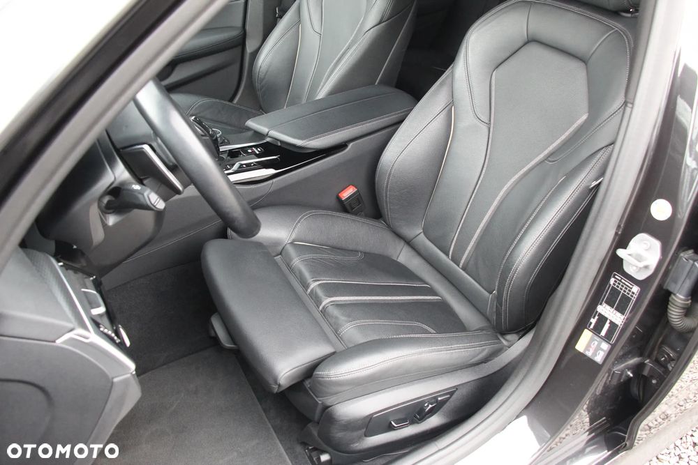 BMW Seria 5 530e xDrive M Sport sport - 11