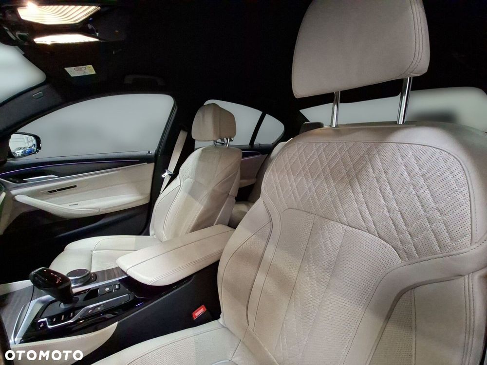 BMW Seria 5 - 13