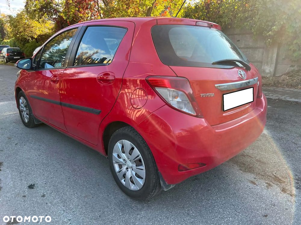 Toyota Yaris 2013 photo 4