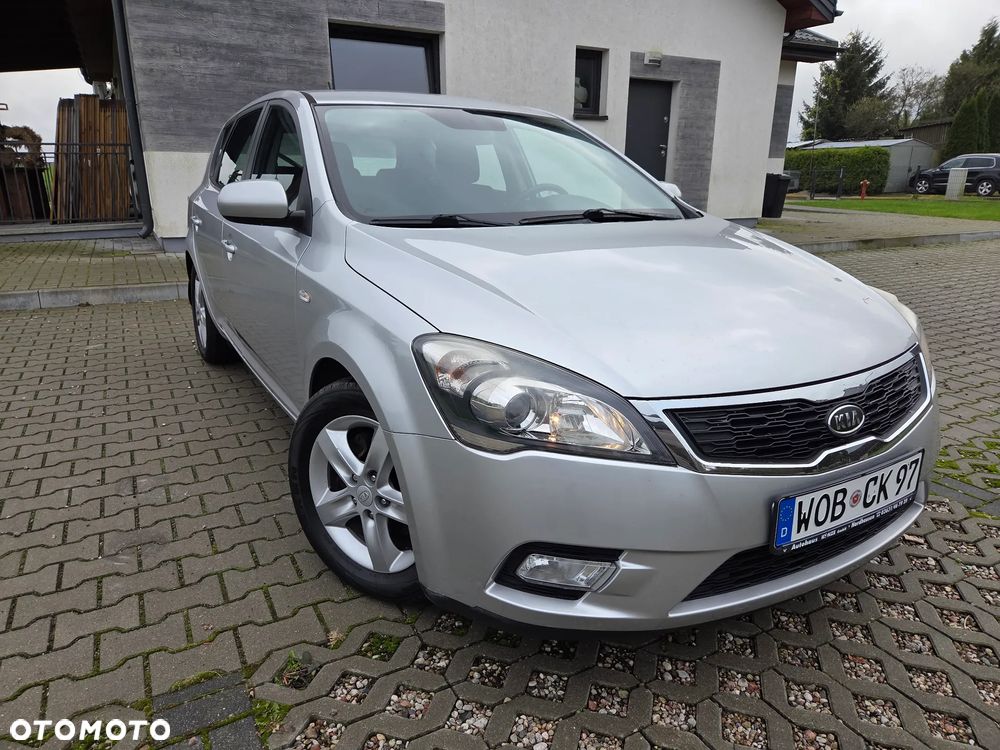 Kia Ceed Cee'd 1.4 Comfort - 1