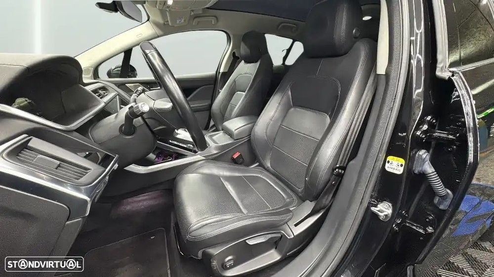 Jaguar I-Pace - 12