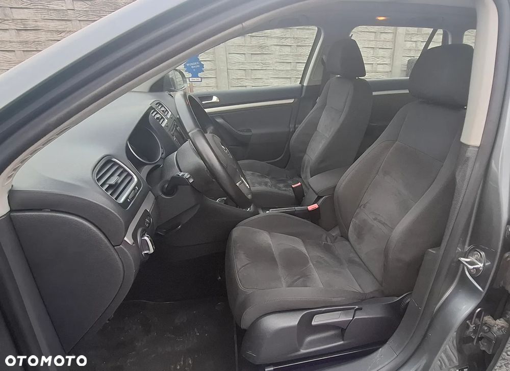 Volkswagen Golf - 19