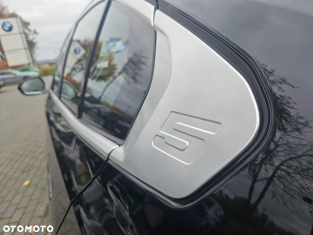 BMW Seria 5 520d xDrive - 23