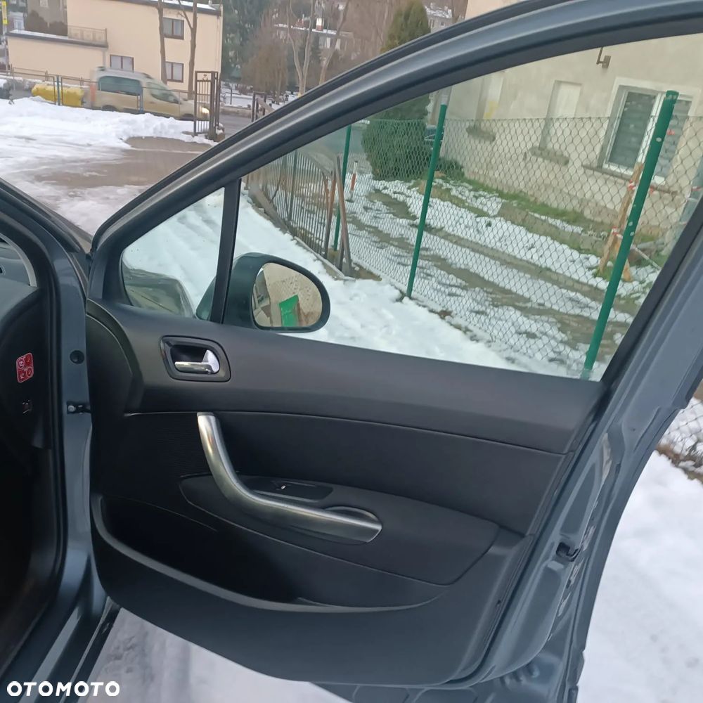 Peugeot 308 140 THP Automatik Sport - 11