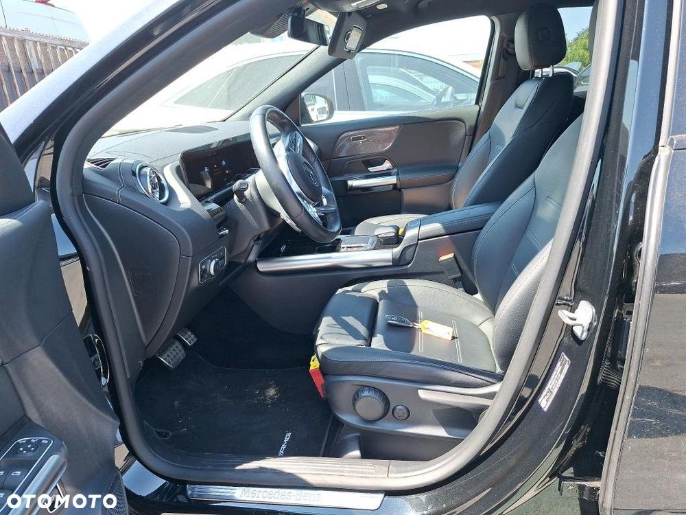 Mercedes-Benz GLA 200 AMG Line - 6