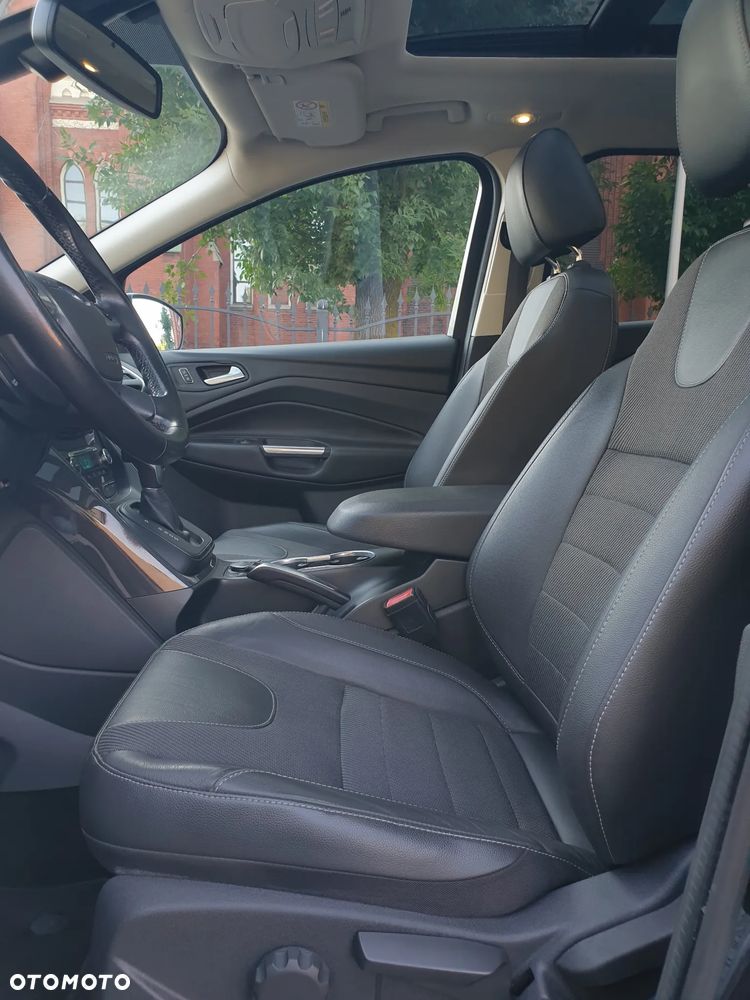 Ford Kuga 2.0 TDCi 4x4 Titanium - 26