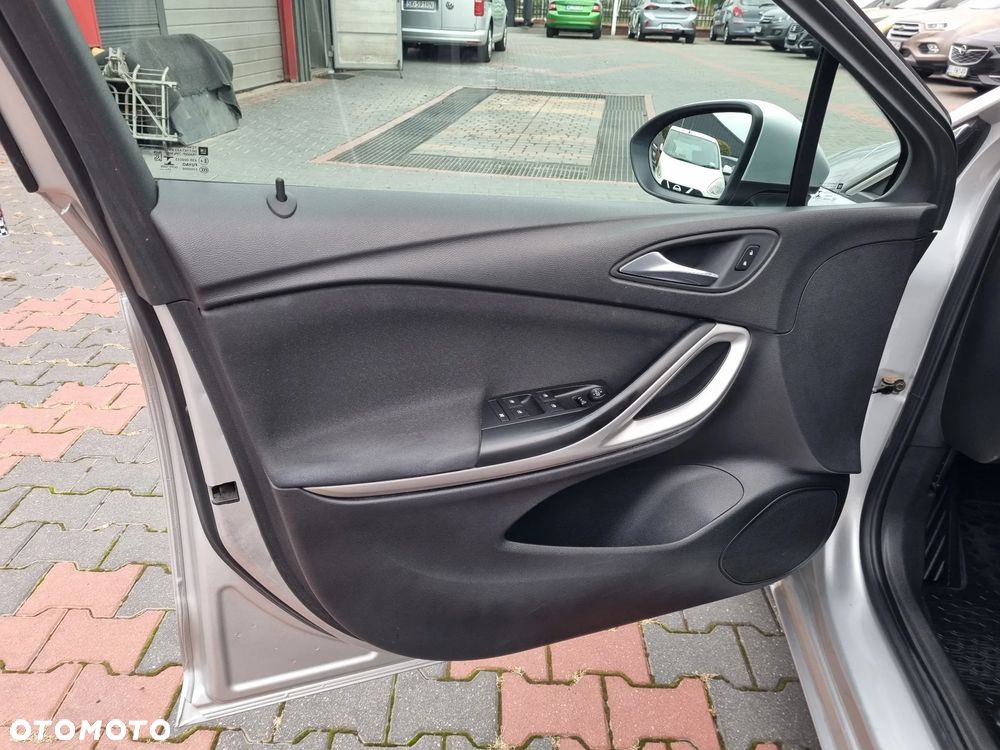 Opel Astra - 11
