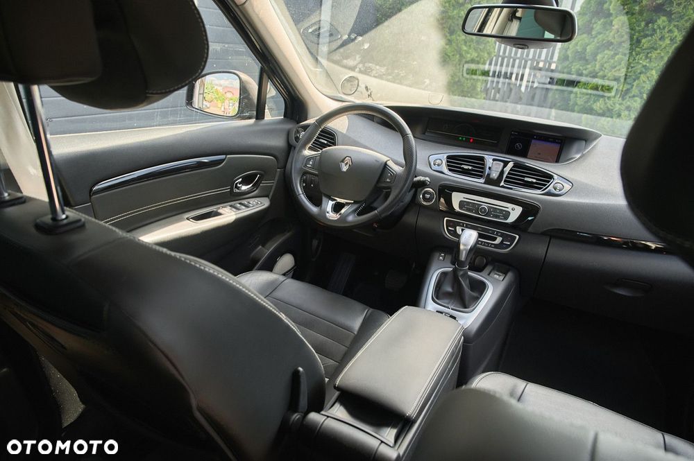 Renault Grand Scenic - 23