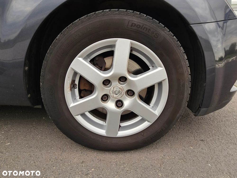 Kia Ceed 1.4 L - 24