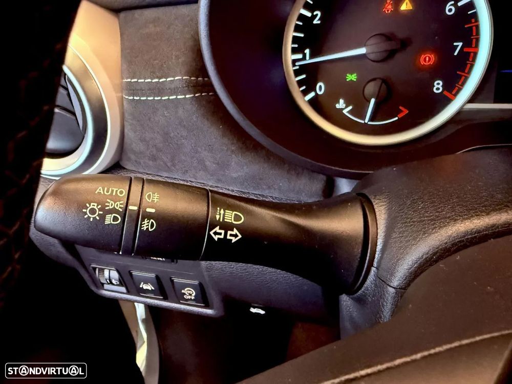 Nissan Micra 1.0 IG-T N-Sport - 42