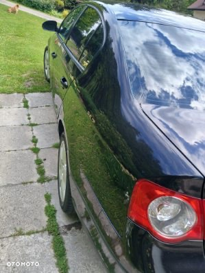 Volkswagen Passat 1.9 TDI Comfortline - 4