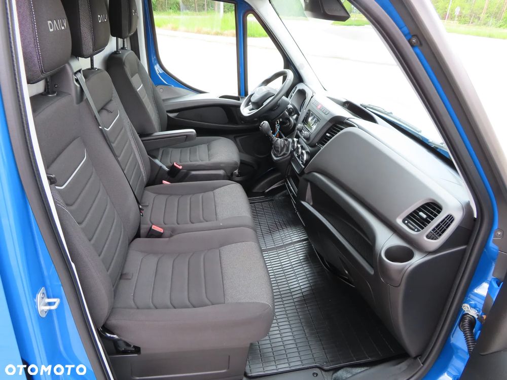 Iveco Daily 35S18 3.0 HPI 180 KM POWER Furgon Blaszak XXL 4.70 CM MAXI LONG Wysokość H2 1900 mm WZMACNIANE ZAWIESZENIE 970 Kg Ładowność HAK 3500 Kg Rozstaw Osi 4100 mm DMC 3500 Kg, WZMACNIANY Stan JAK NOWY OKAZJA DOSTEPNY I GOTOWY - 33