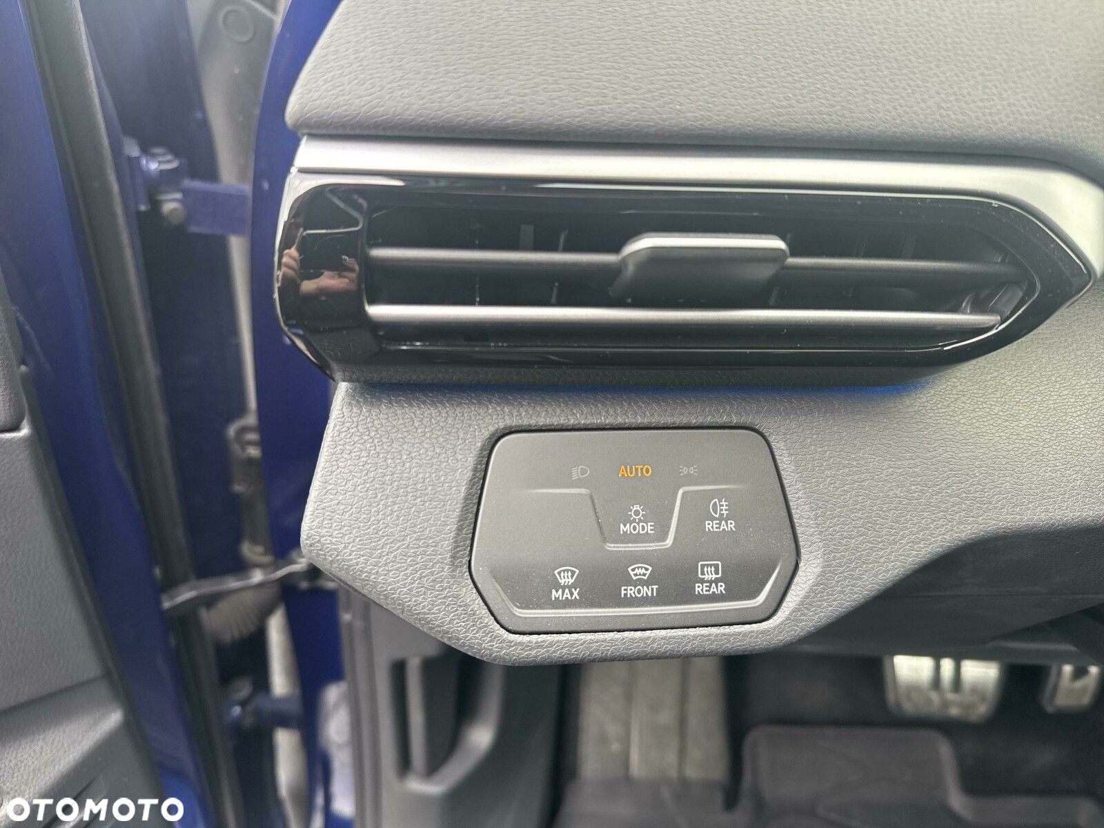 Volkswagen ID.4 - 17