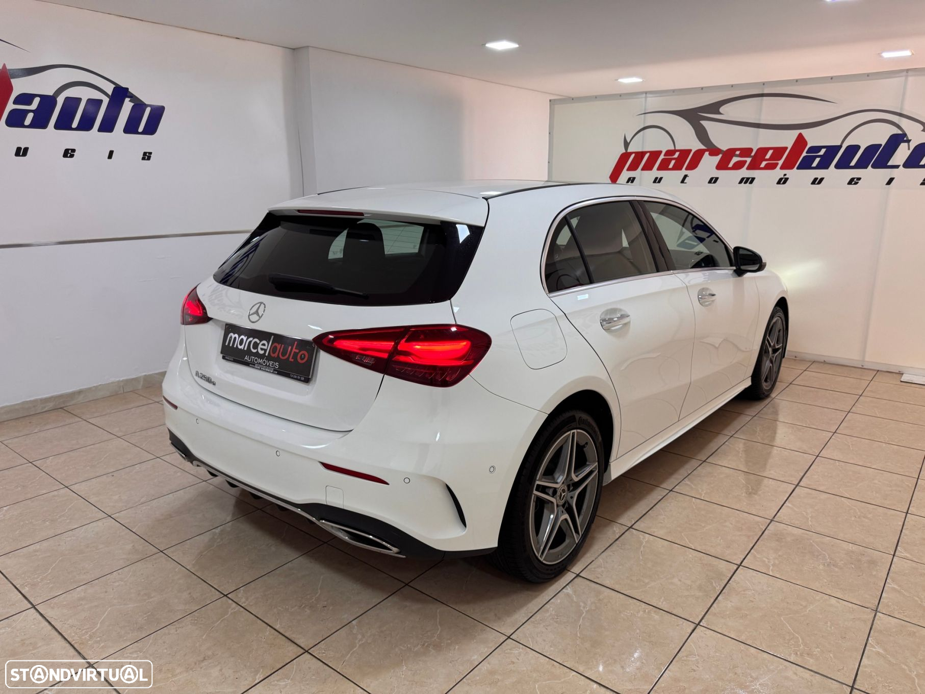 Mercedes-Benz A 250 e AMG Line - 59