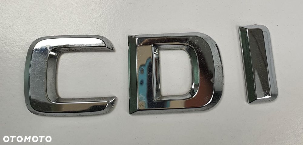 EMBLEMAT NAKLEJKA NAPIS MERCEDES W209 - 1