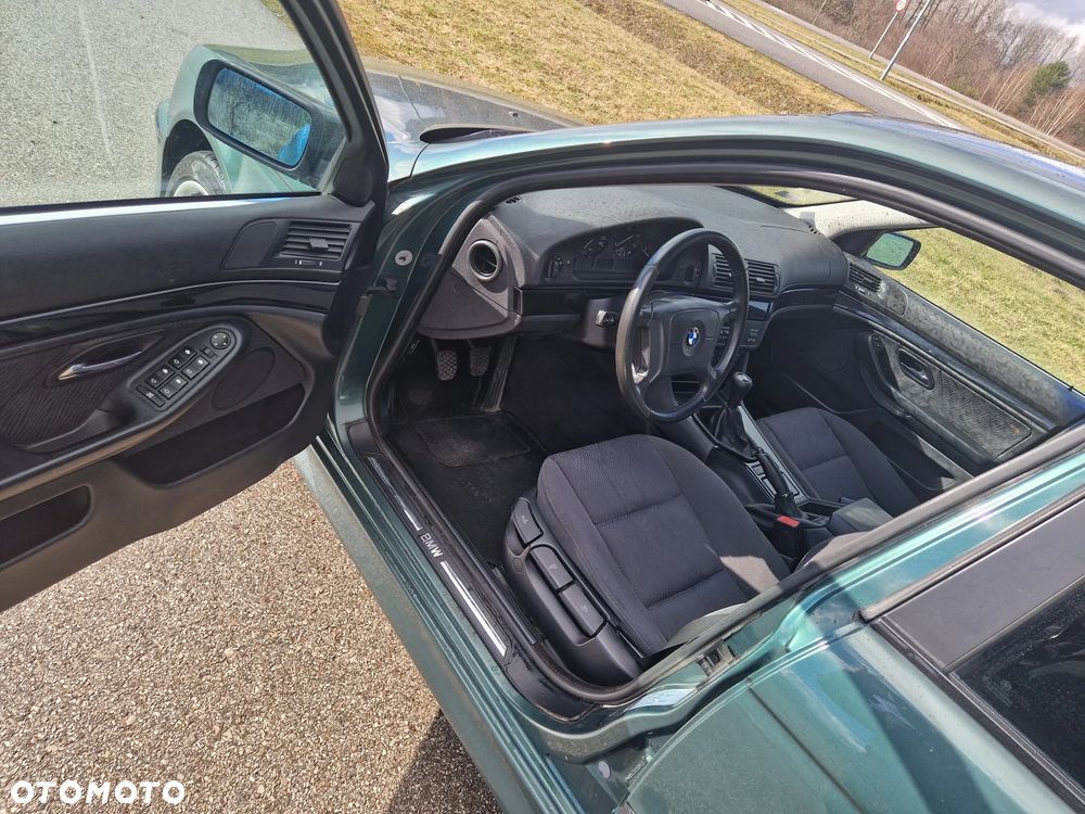 BMW Seria 5 523i - 12