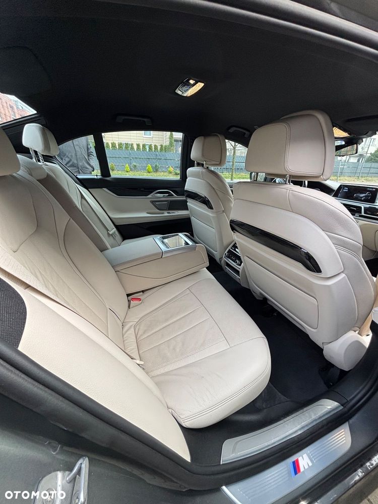 BMW Seria 7 730d xDrive - 9