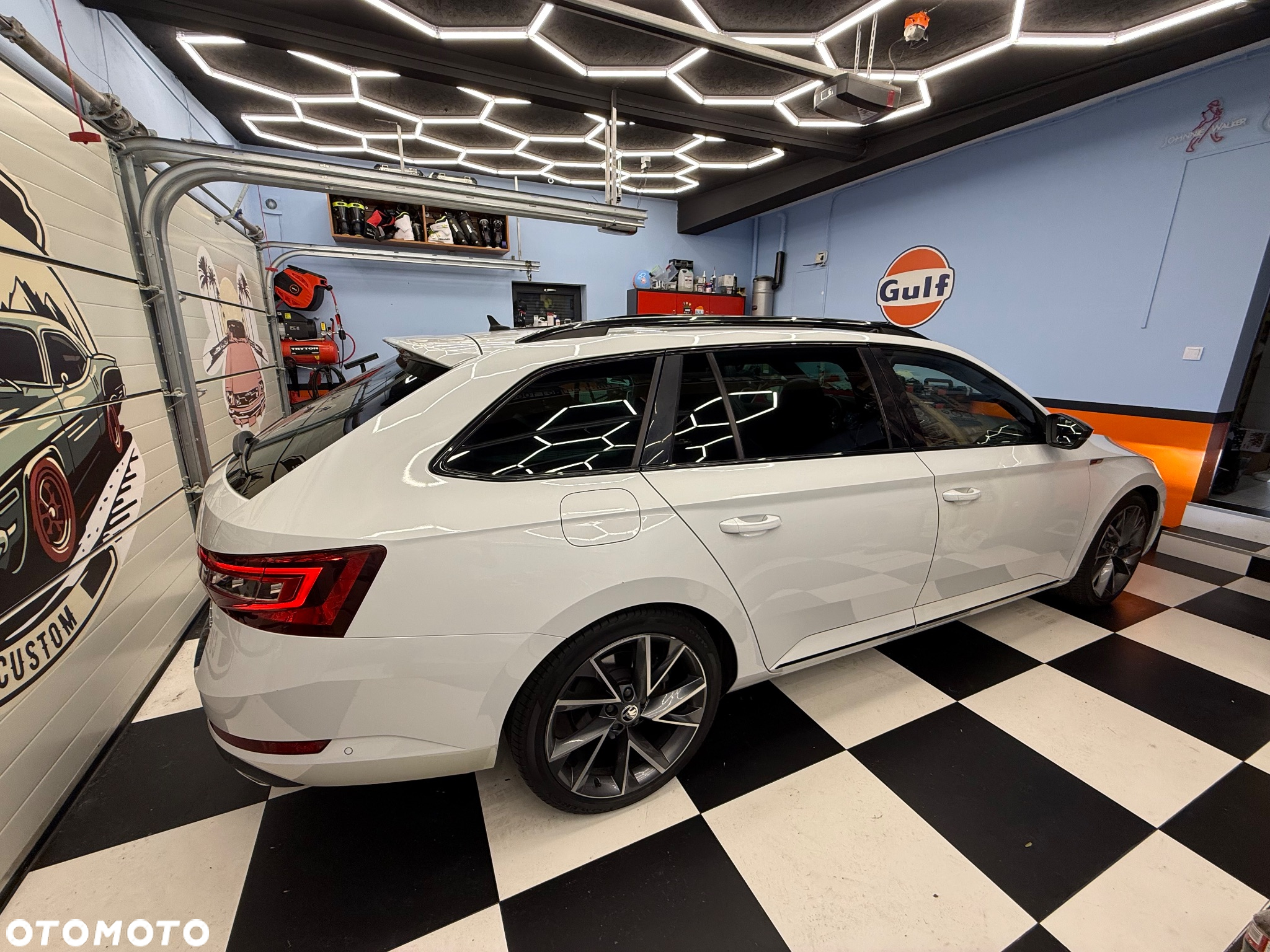 Skoda Superb 2.0 TDI 4x4 Sportline DSG - 5