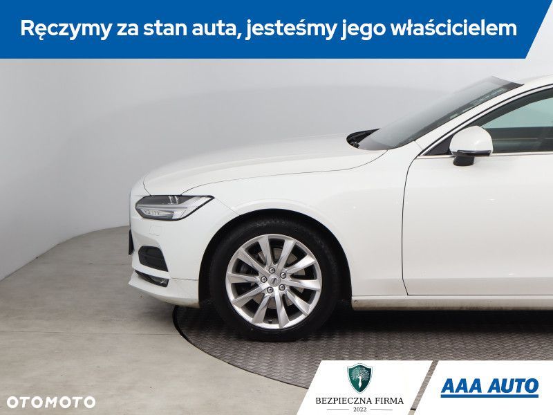 Volvo S90 - 16