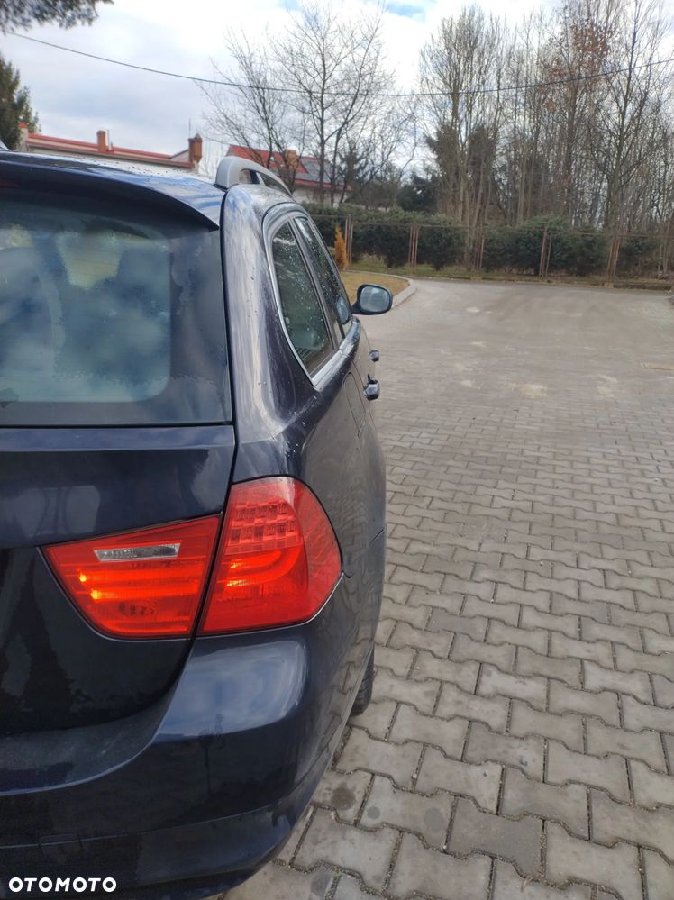 BMW Seria 3 318d - 9