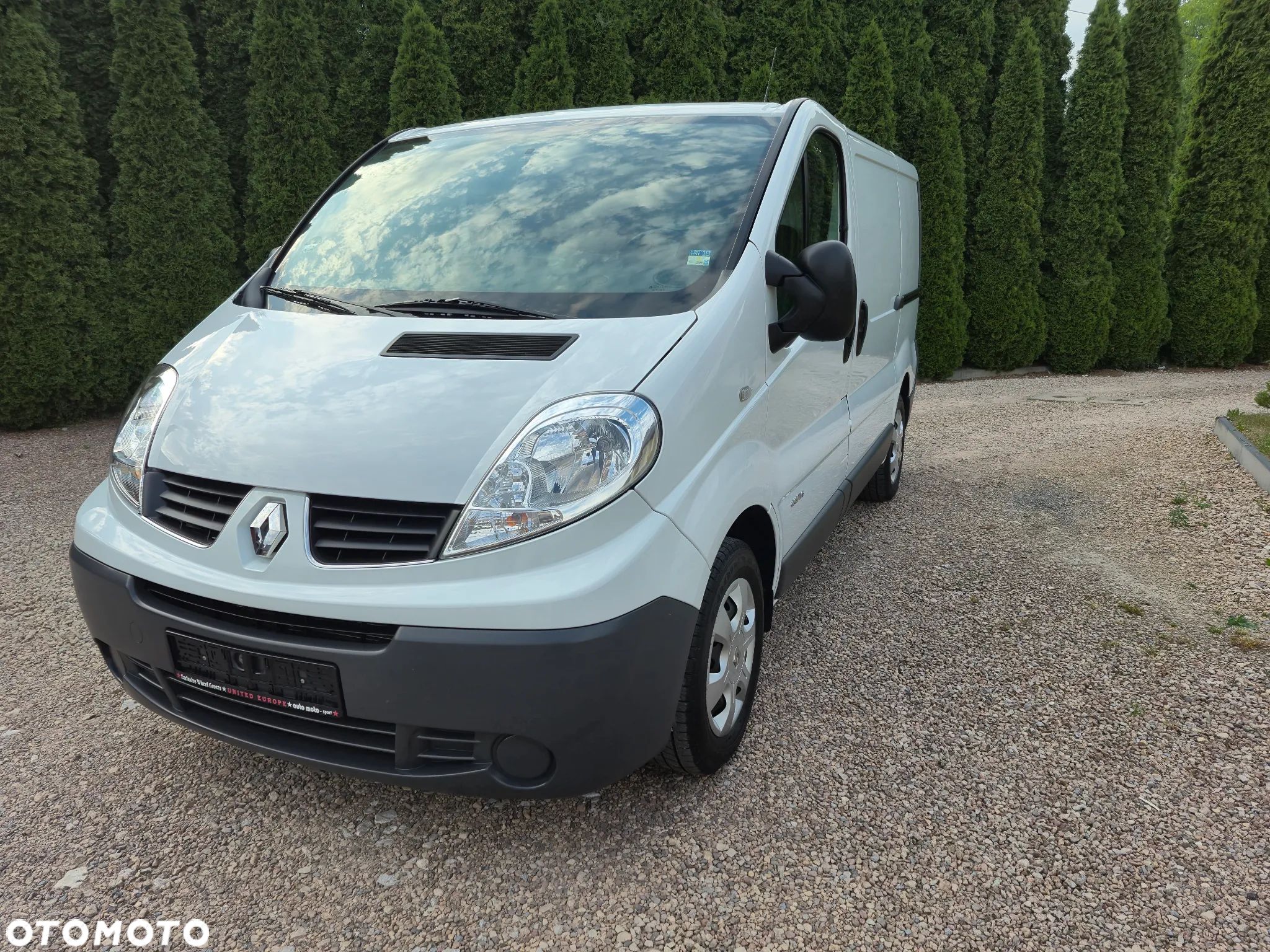 Renault Trafic - 1