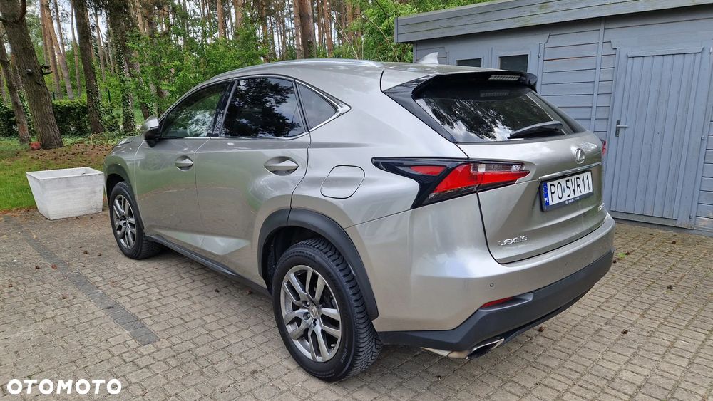 Lexus NX 200t Comfort AWD - 3