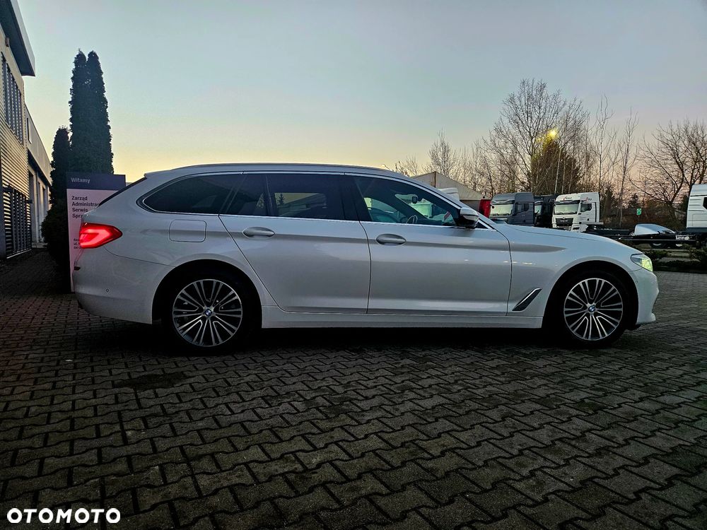 BMW Seria 5 520d xDrive Sport Line - 18