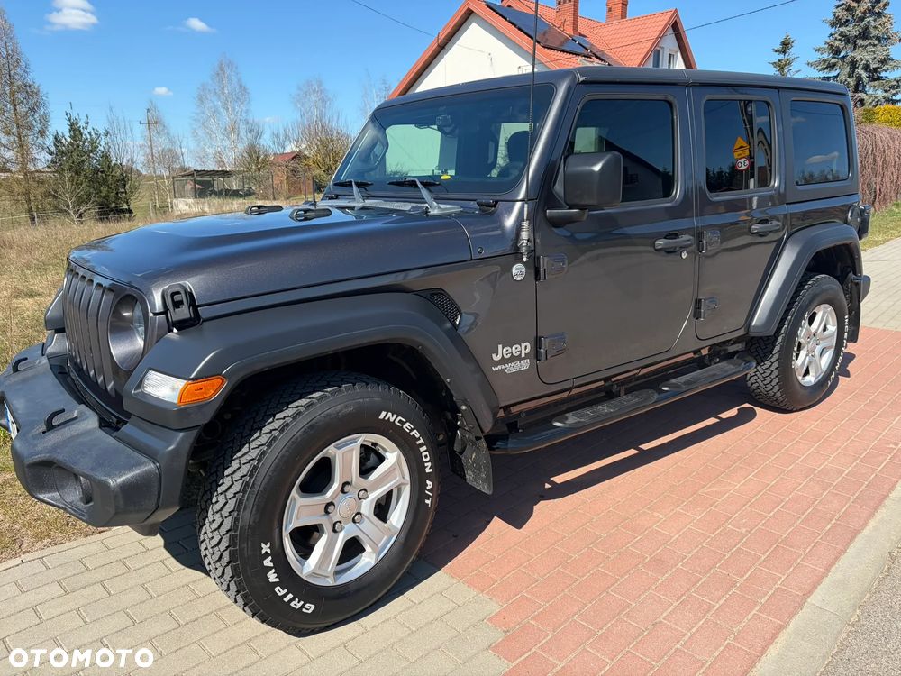 Jeep Wrangler - 1