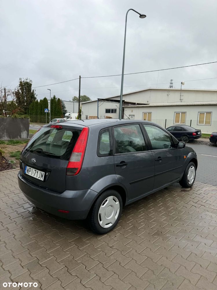 Ford Fiesta - 2
