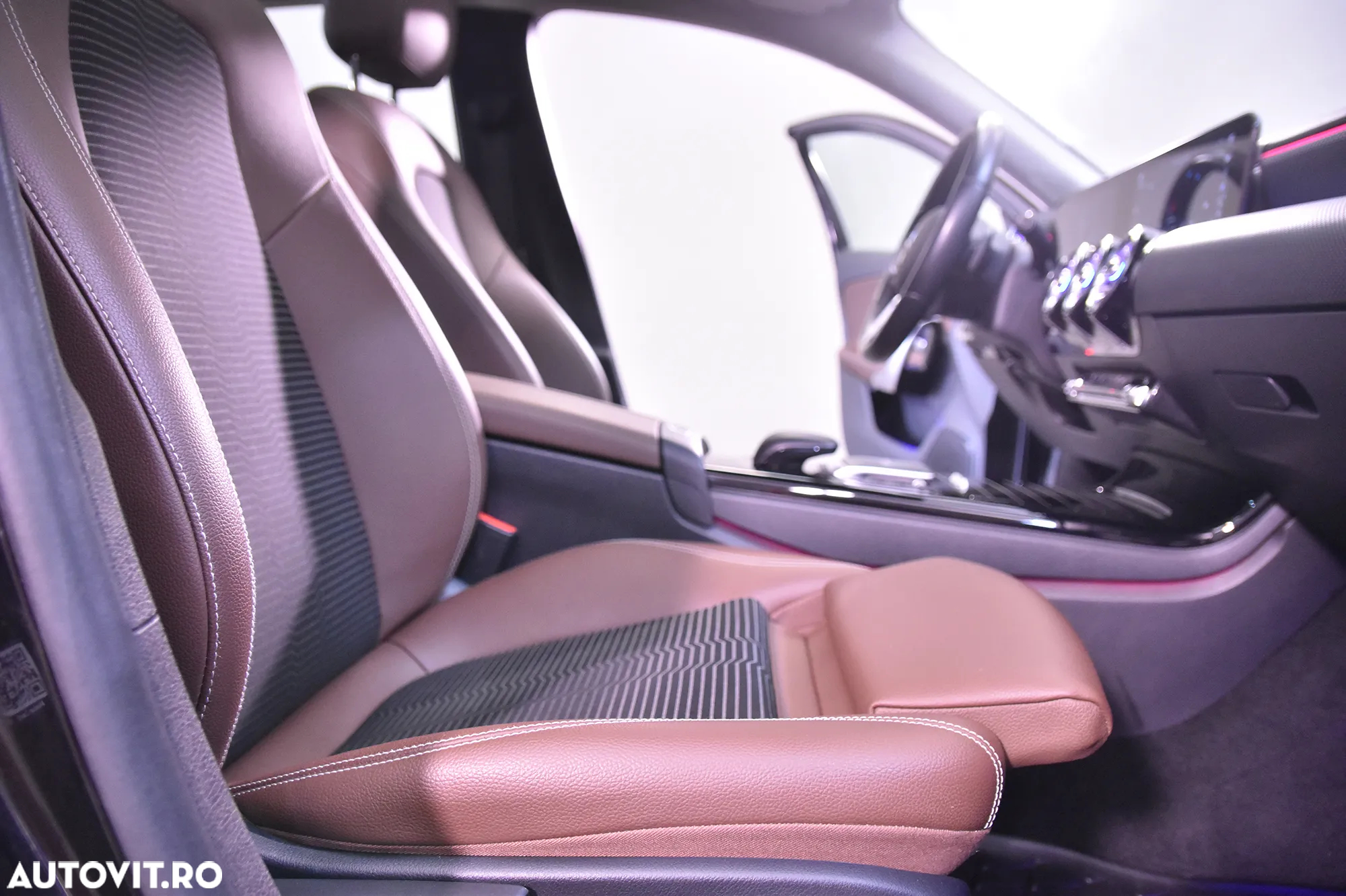 Mercedes-Benz A 220 4MATIC Sedan Aut. - 11