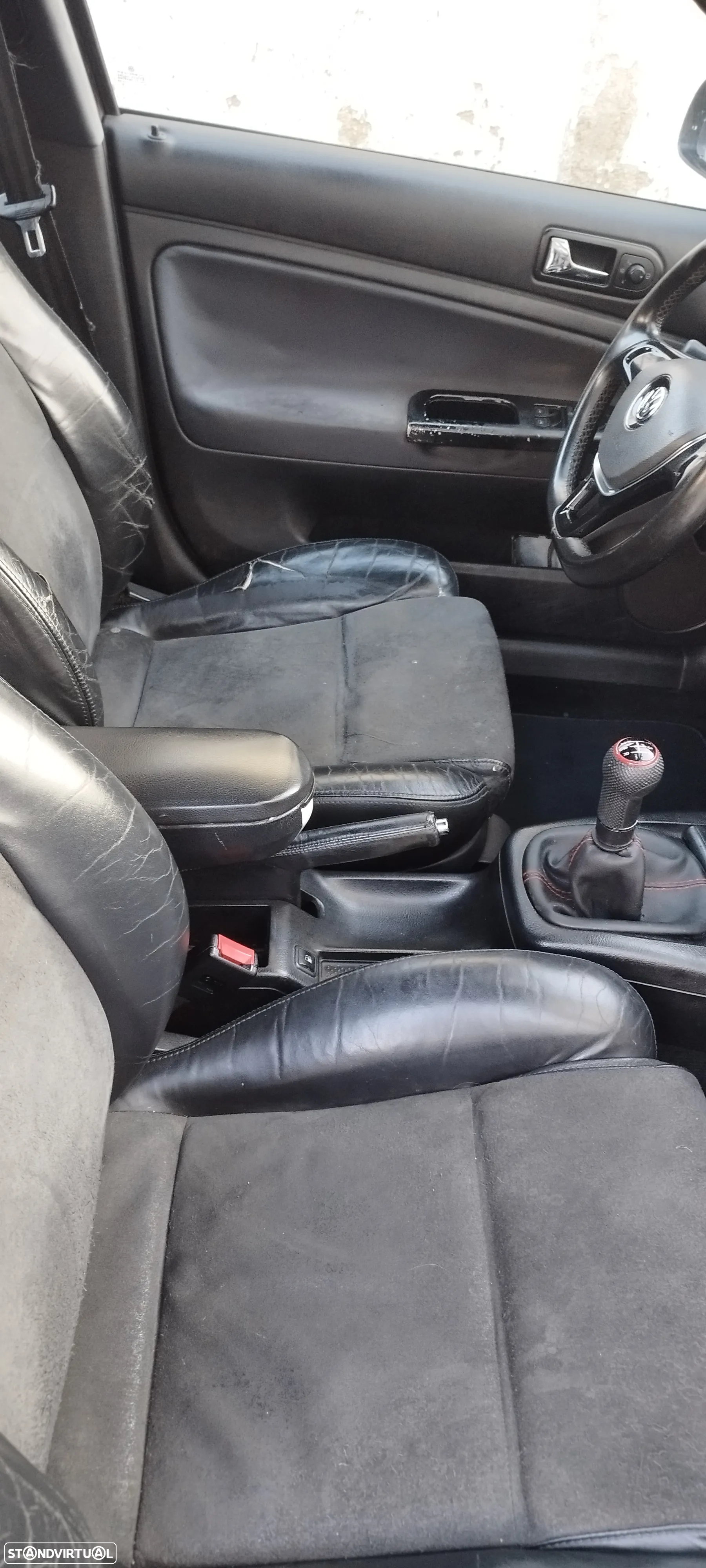 VW Passat Variant - 4