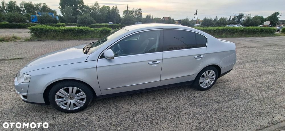 Volkswagen Passat 2.0 TDI DPF Highline DSG - 1