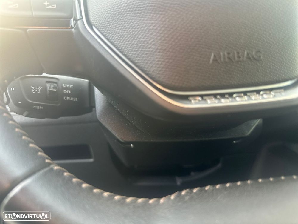 Peugeot 3008 1.5 BlueHDi Allure Baixo Consumo - 18