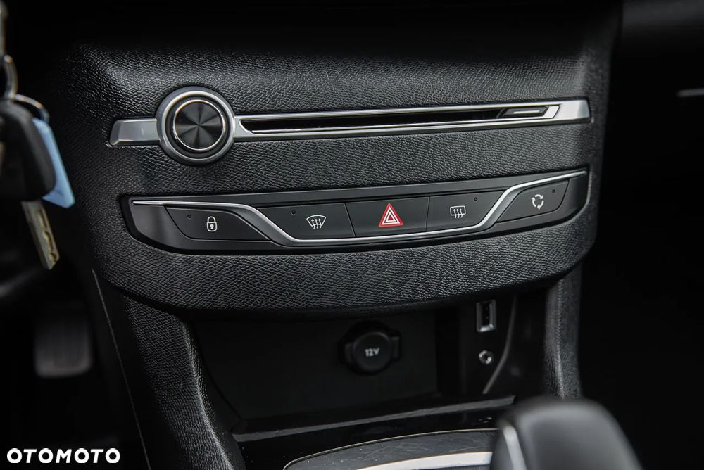 Peugeot 308 1.2 PureTech GPF Allure Pack S&S EAT8 - 21