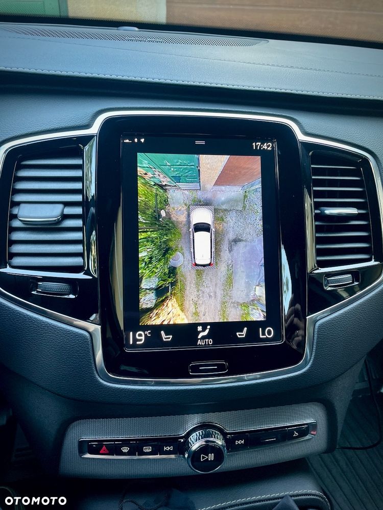 Volvo XC 90 B5 D AWD R-Design 7os - 21