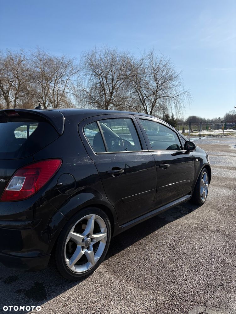 Opel Corsa 1.6T GSI - 9