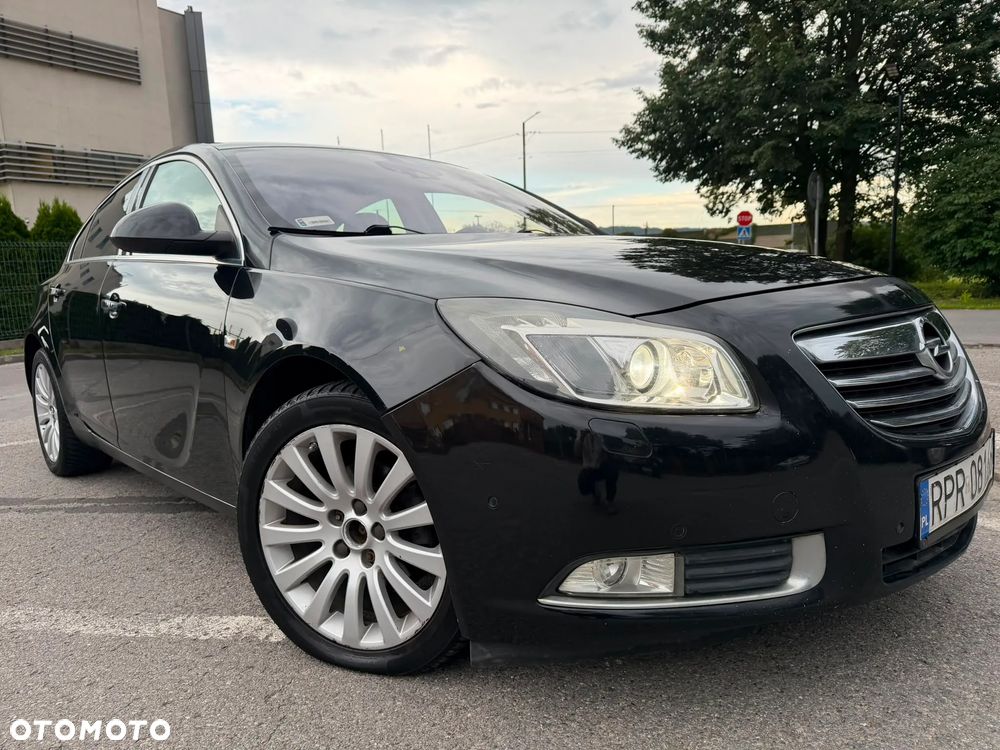 Opel Insignia - 1
