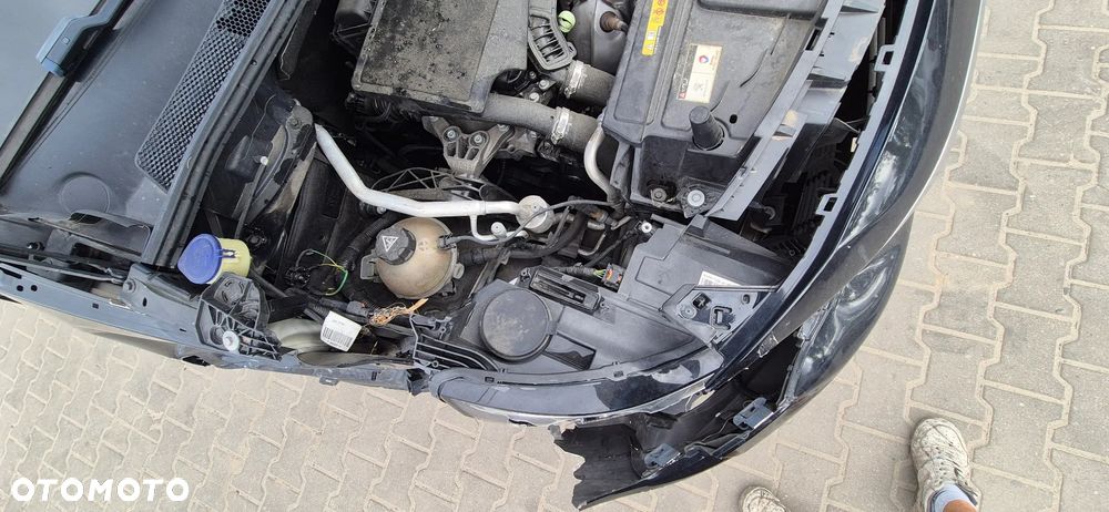 Peugeot 5008 1.2 PureTech Allure S&S EAT8 - 27