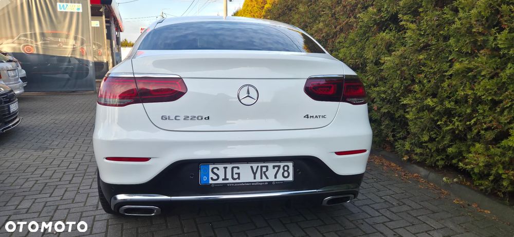 Mercedes-Benz GLC 220 d 4Matic 9G-TRONIC AMG Line - 11