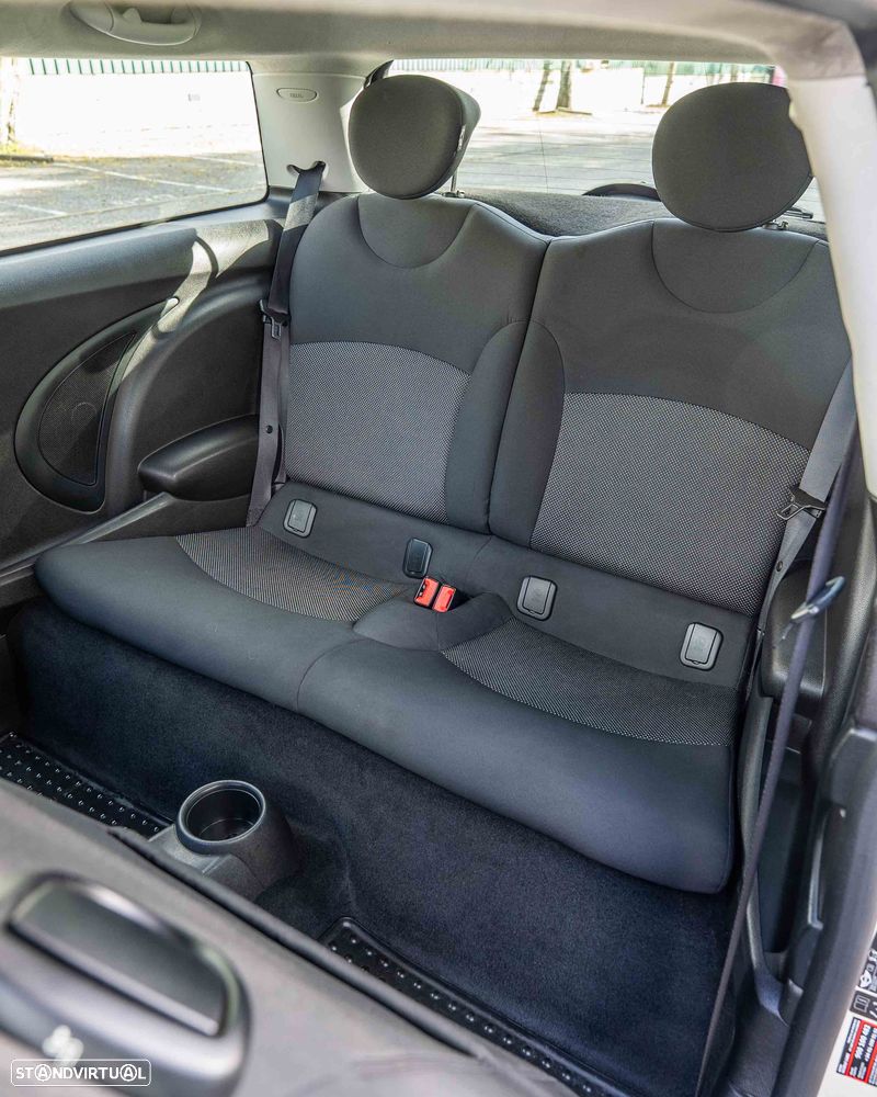 MINI 3 Portas One Aut. Brick Lane - 14