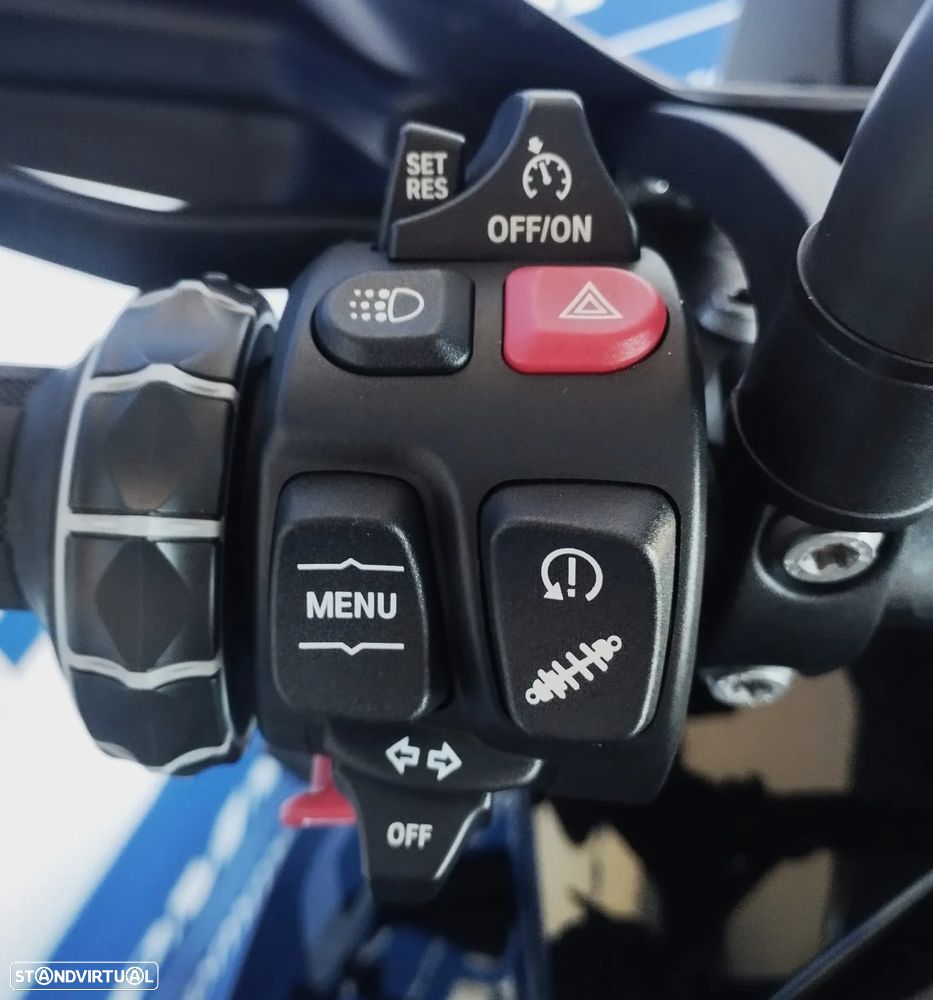 BMW S 1000 XR TRIPLE BLACK - 6