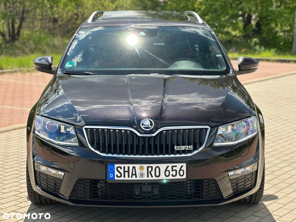 Skoda Octavia 2.0 TDI DSG RS - 11