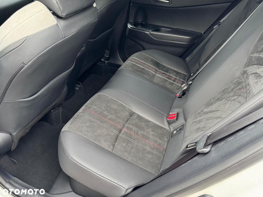 Toyota C-HR 2.0 Hybrid GR Sport - 22