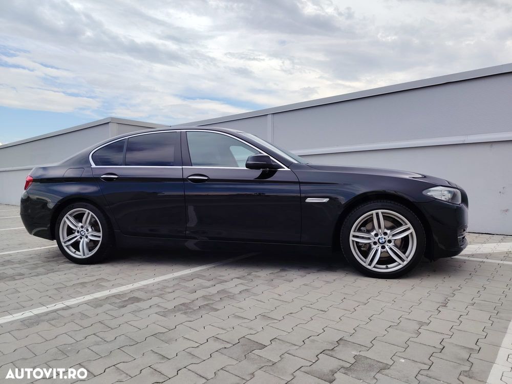 BMW Seria 5 520d Aut. - 11