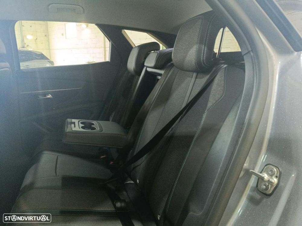 Peugeot 3008 1.6 Hybrid Allure Pack e-EAT8 - 8